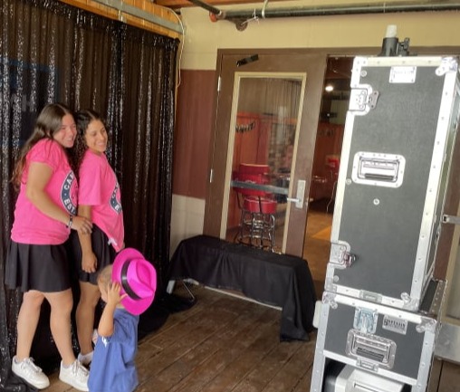 Snap, Sparkle, and Shine: The Ultimate Open-Air Photo Booth Experience for Unforgettable Events!